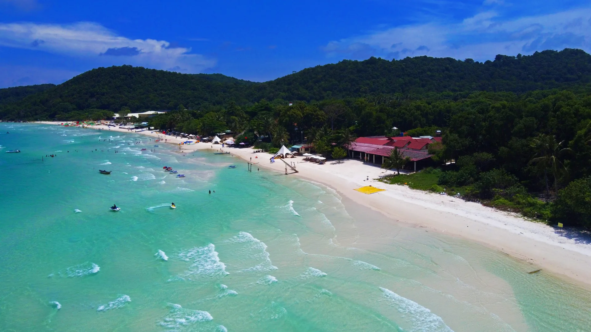 Bai Sao beach on Phu Quoc with white sand and sea